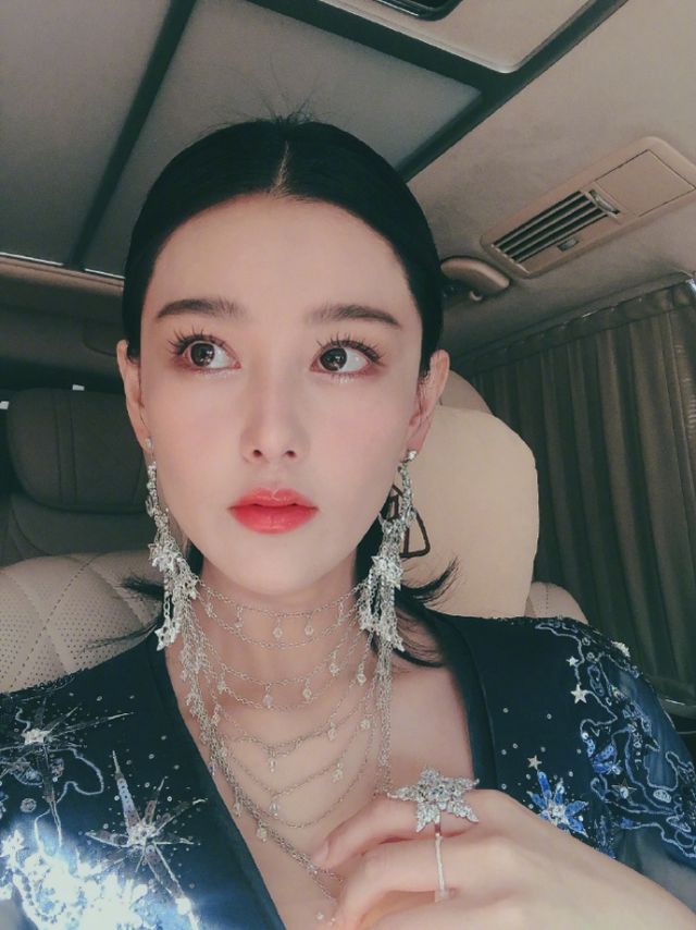 新游记|知情人曝张馨予为母亲购置4千万豪宅，还曝光何捷的真实家庭情况