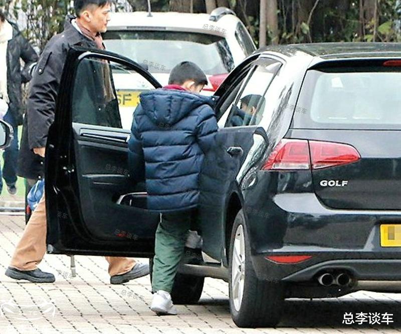 陈锦鸿|香港演员陈锦鸿,靠许文强走红,靠创世纪巅峰,座驾接地气