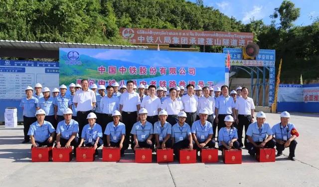 招聘|中铁22局开启招聘，月薪近万元还带有编制，3类学生有优先权