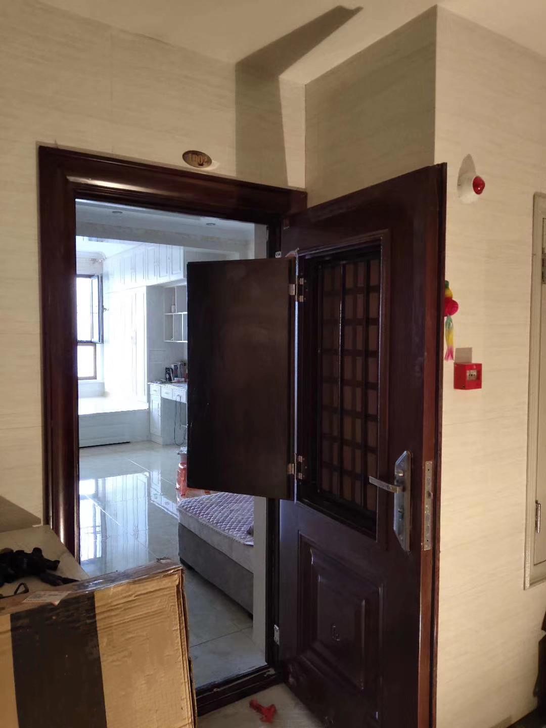 买中间户不通风,门上开小窗户,这4点要考虑清楚,我怕你会后悔