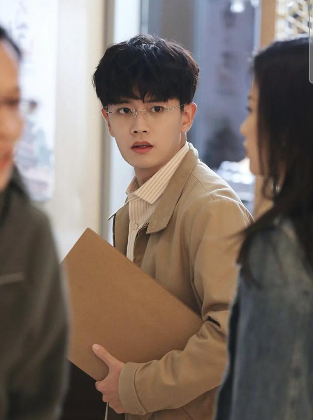 金恩圣|《一生一世》续，藏在周生辰心底的秘密，那是他尘封在心底的往事