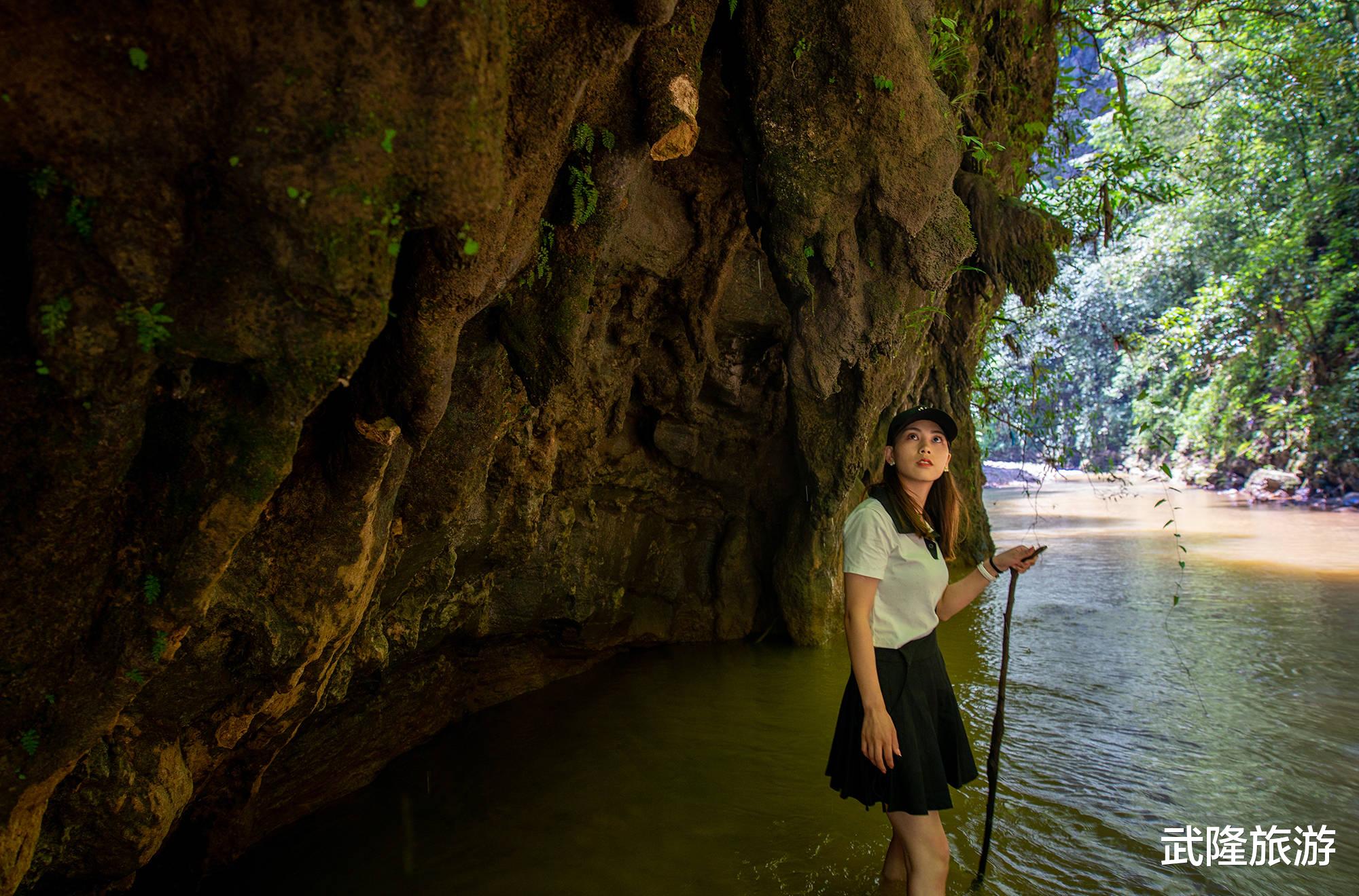 洋芋|鲜为人知！无意闯入峡谷秘境，武隆深山藏着千年钙化池！