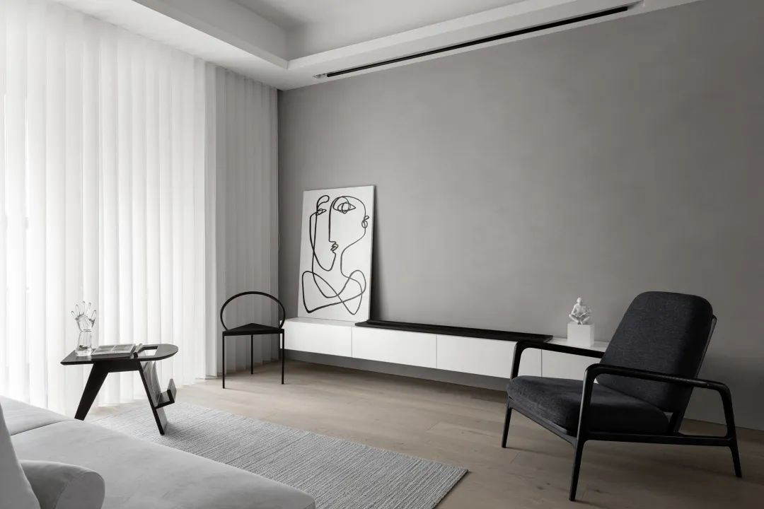 杭州117㎡小四居装修成黑白极简风,入住后全家都喜欢