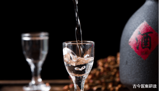 肠镜|47岁主任仅用半年时间，血压从165降到112，自述：“2物”要常吃