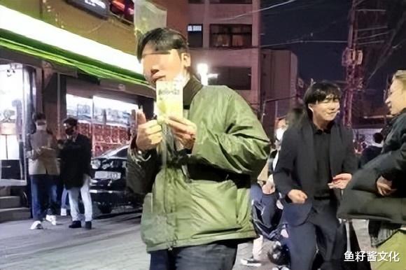 万圣节前夜,百具尸体街头横陈,10万人绝望逃命…