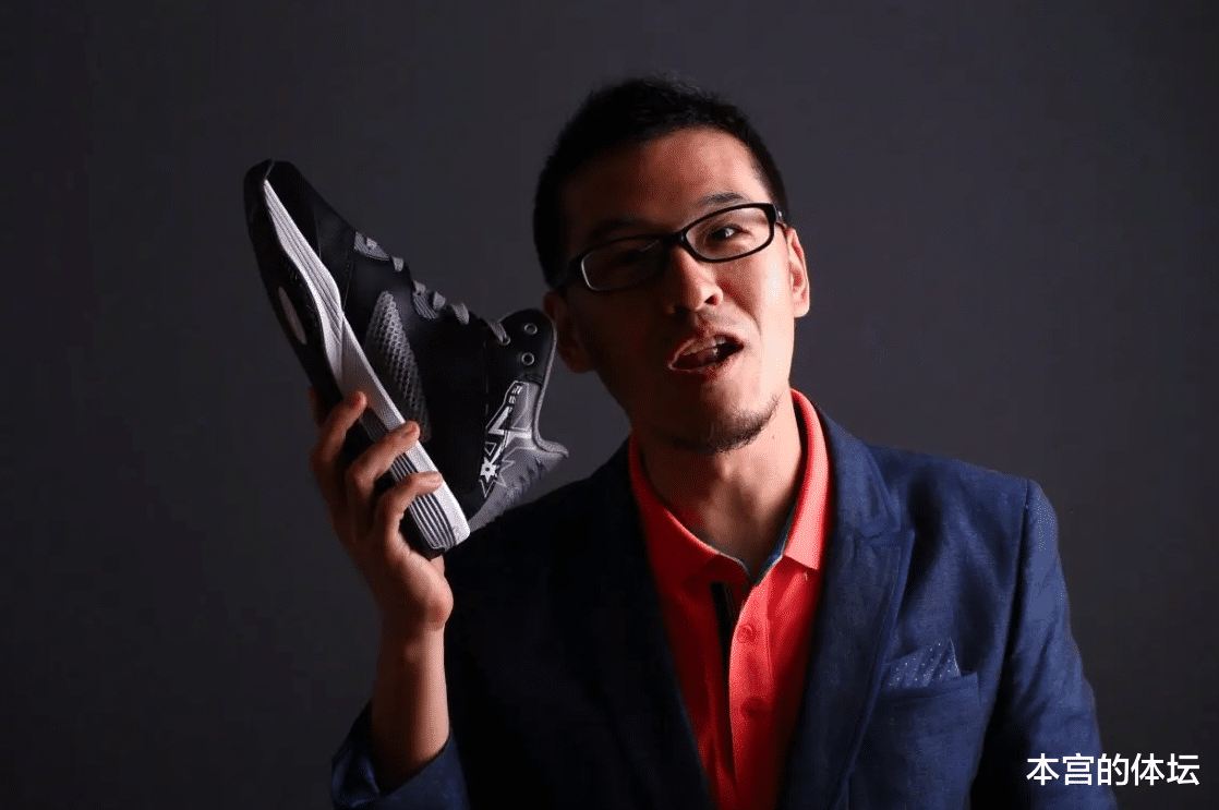 奥尼尔|杨毅：全盛奥尼尔全方位碾压大梦！看样他真的是一个欠揍的货色
