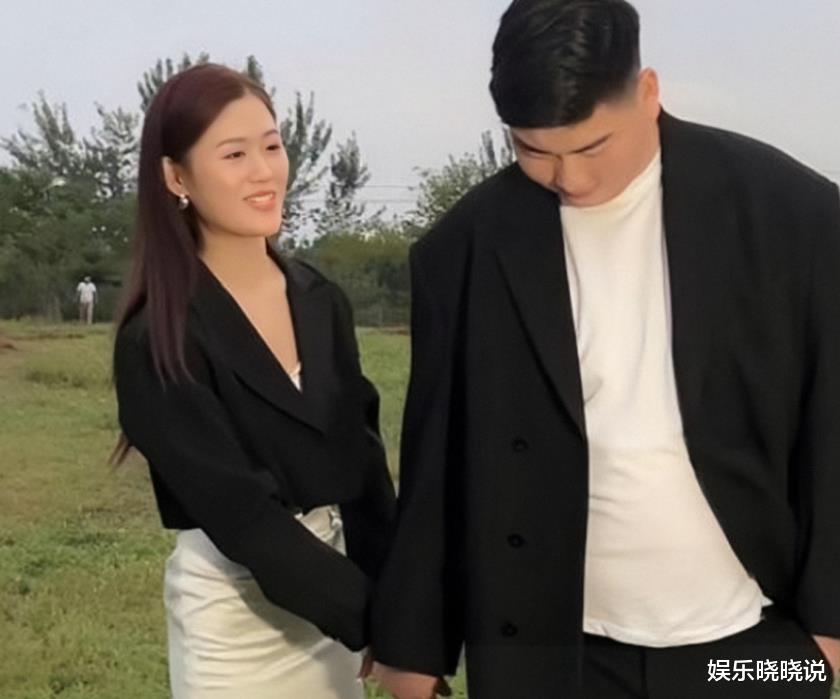 陈萌|朱小伟婚礼推迟，疑遭陈萌父母嫌弃没本事，网友：生米已成熟饭