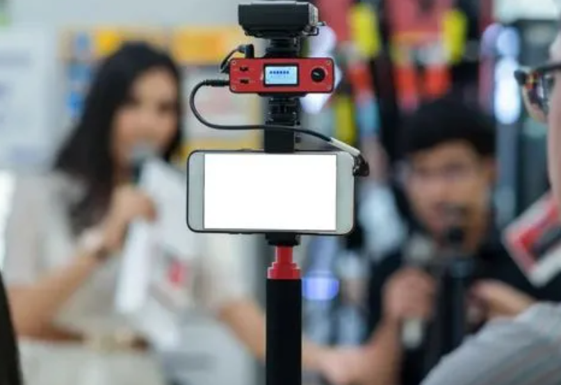 大学生|疫情之下“新职业”悄然兴起，收入可观又自由，你还羡慕公务员吗