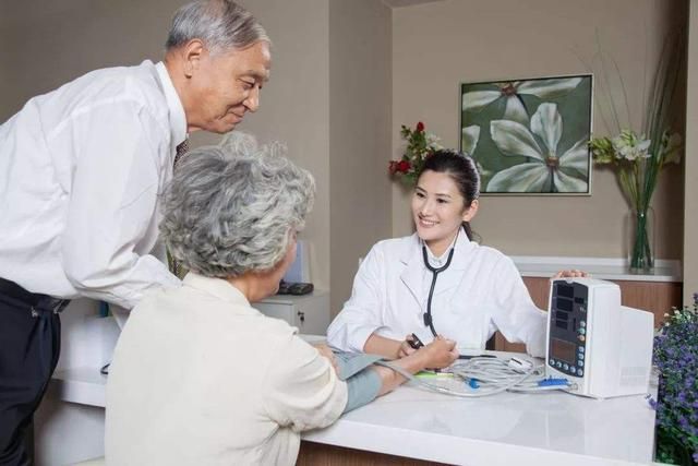 长寿|走路快与走路慢的人，谁更长寿？研究发现：二者或相差8年寿命