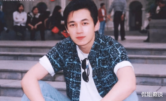 窦唯|年轻时颜值惊为天人,中年发福、秃头、脸肿,这8位男星有苦难说