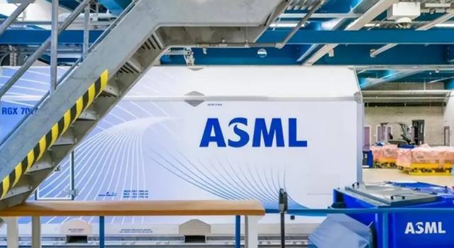 芯片|EUV光刻机没用了?日本之后,中国高端芯片解决方案来了