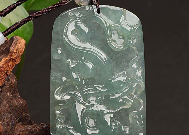 翡翠|翡翠龙牌你知道多少呢?怪不得总是让人神往