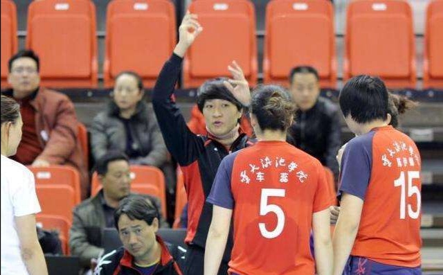 女排|除了蔡斌，他和她也有资格竞选女排主帅！两人都和女排有渊源！