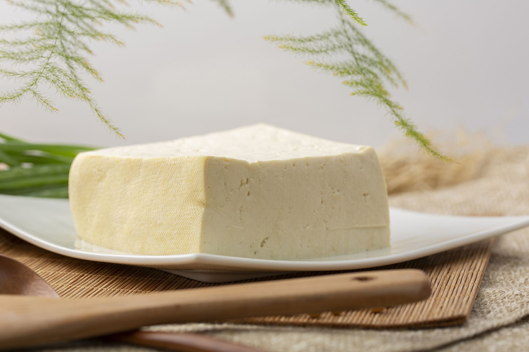 胃食管反流病|为何“尿毒症”越来越多?听一句劝:3物别贪嘴,肾会“感激”你