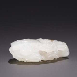 文玩|旧藏·和田玉籽料落子天下雕件