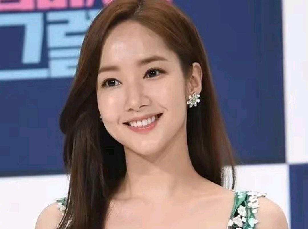 朴敏英|清醒：经纪公司称朴敏英已分手，亲属也打算从该男子公司辞职