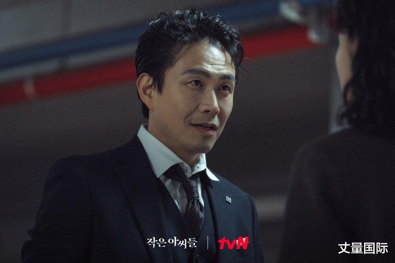 小女子|《小女子》开播爆好评！网议6大剧情亮点，三姐妹人设饱满&演技出彩