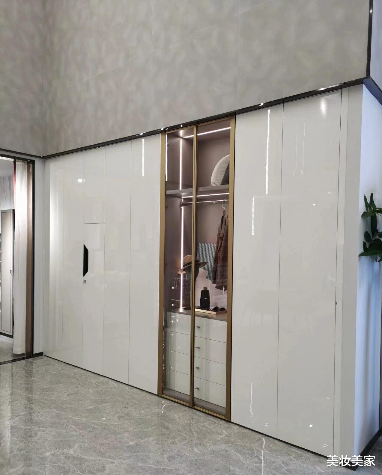 怎么选定制衣柜?看完这篇你就懂了!