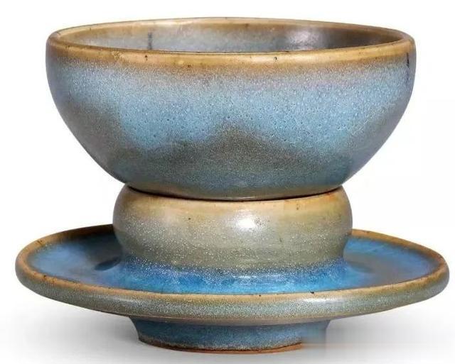 翡翠|贾宝国一真一假说瓷器(X143-仿钧窑带斑茶托)