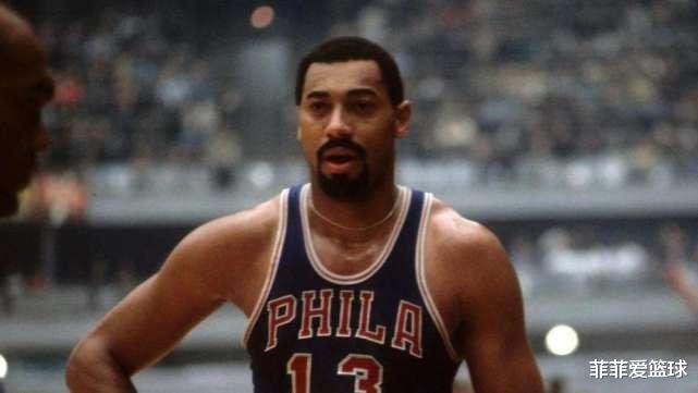 勒布朗·詹姆斯|NBA季后赛出场时间排名：詹姆斯高居第一，杜兰特、库里未进前十