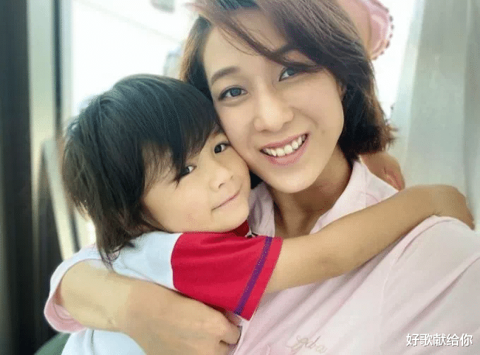 TVB|6位TVB优雅成熟女星,越上年纪越有气质,难怪她们不急着北上淘金