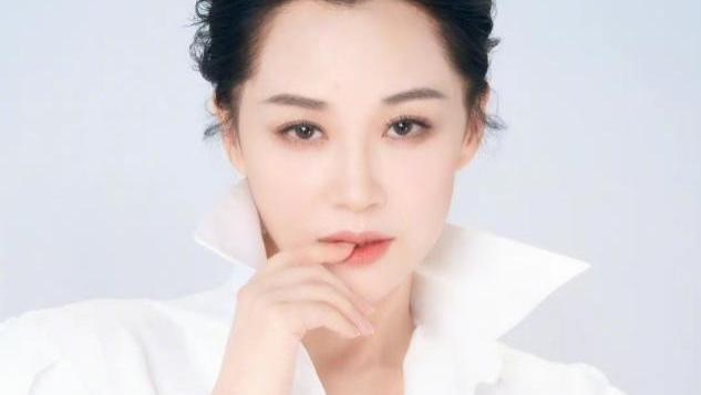 王诗龄 为什么女人上了年纪后，素颜更好看，化妆却反而显老？原因很简单