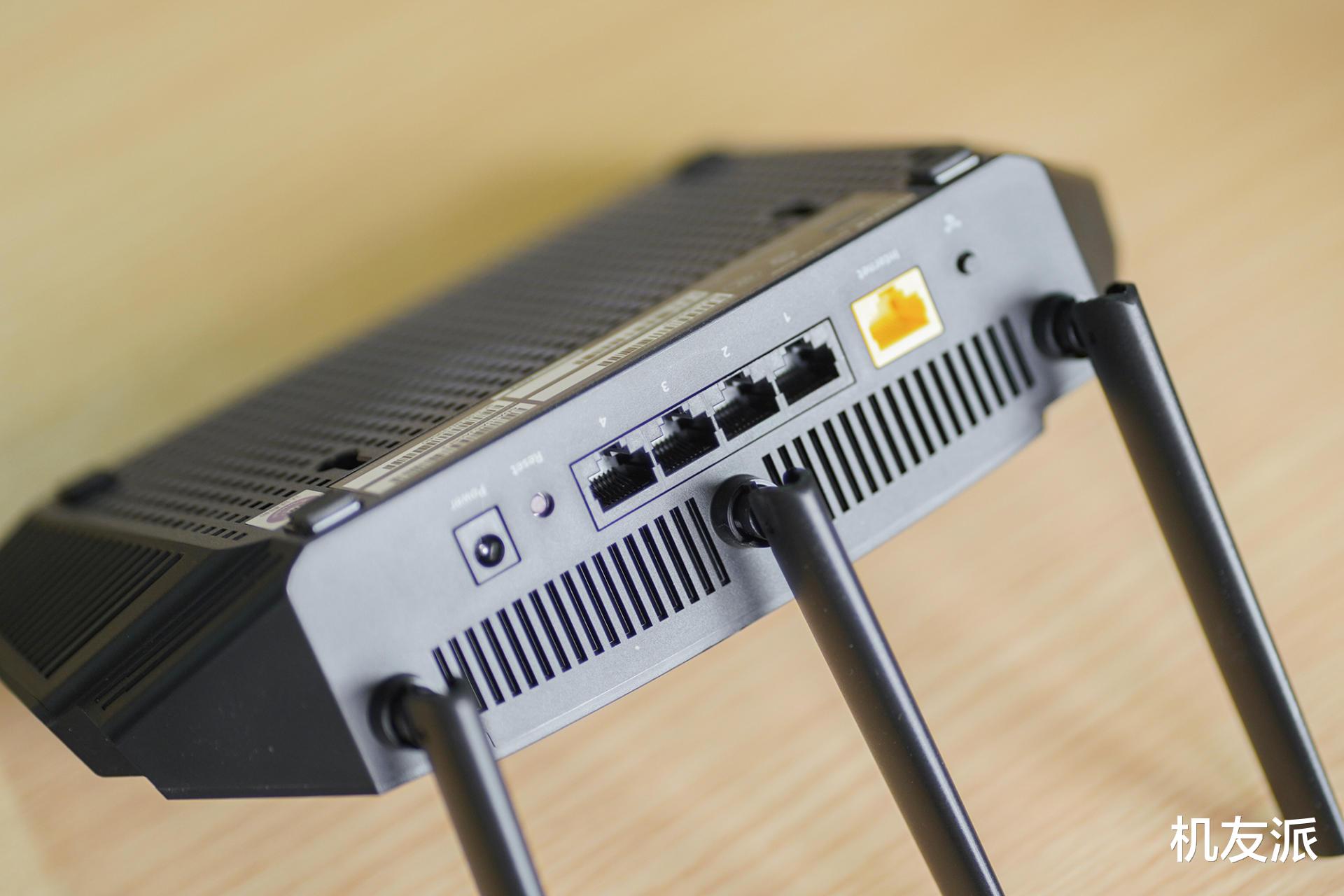 路由器|降维打击!网件RAX10 Wi-Fi 6电竞路由器,真的很稳定