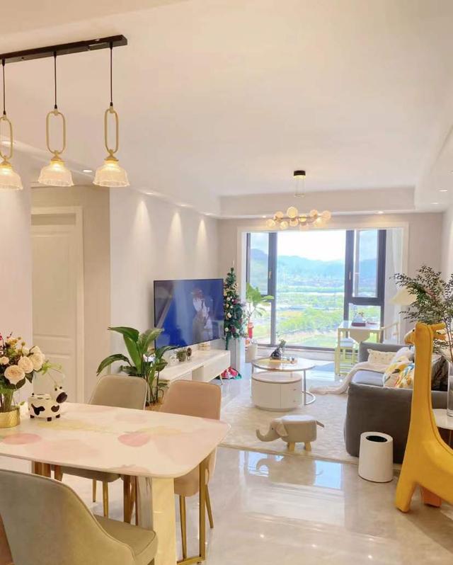 浙江一户人家,因太会布置而走红,把89小家装得堪称收纳教科书