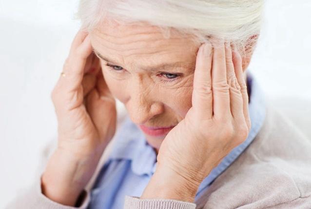 衰老|手指出现这种症状,最好检查一下!可能是脑血栓“找上门”了