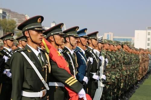 |大学生走直招士官的优势在哪里,前景真的很好吗,看完你就懂了