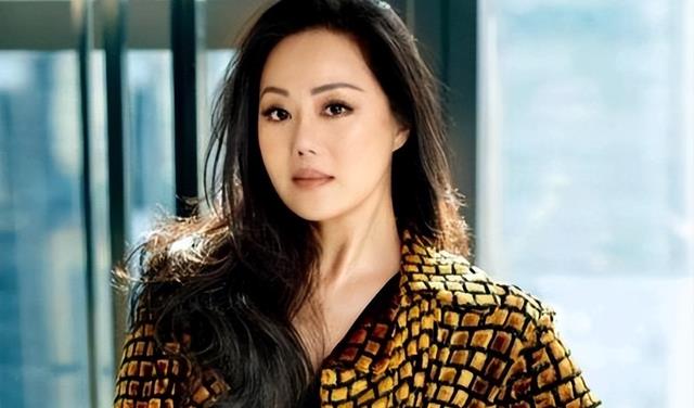 温兆伦|“败家名媛”章小蕙：买垮两位亿万老公，负债2.5亿终逆袭成女王