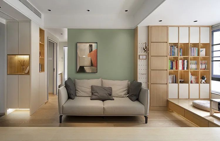 60m2小户型,日式风格+无主灯设计,几乎把小空间的利用率发挥到了极致