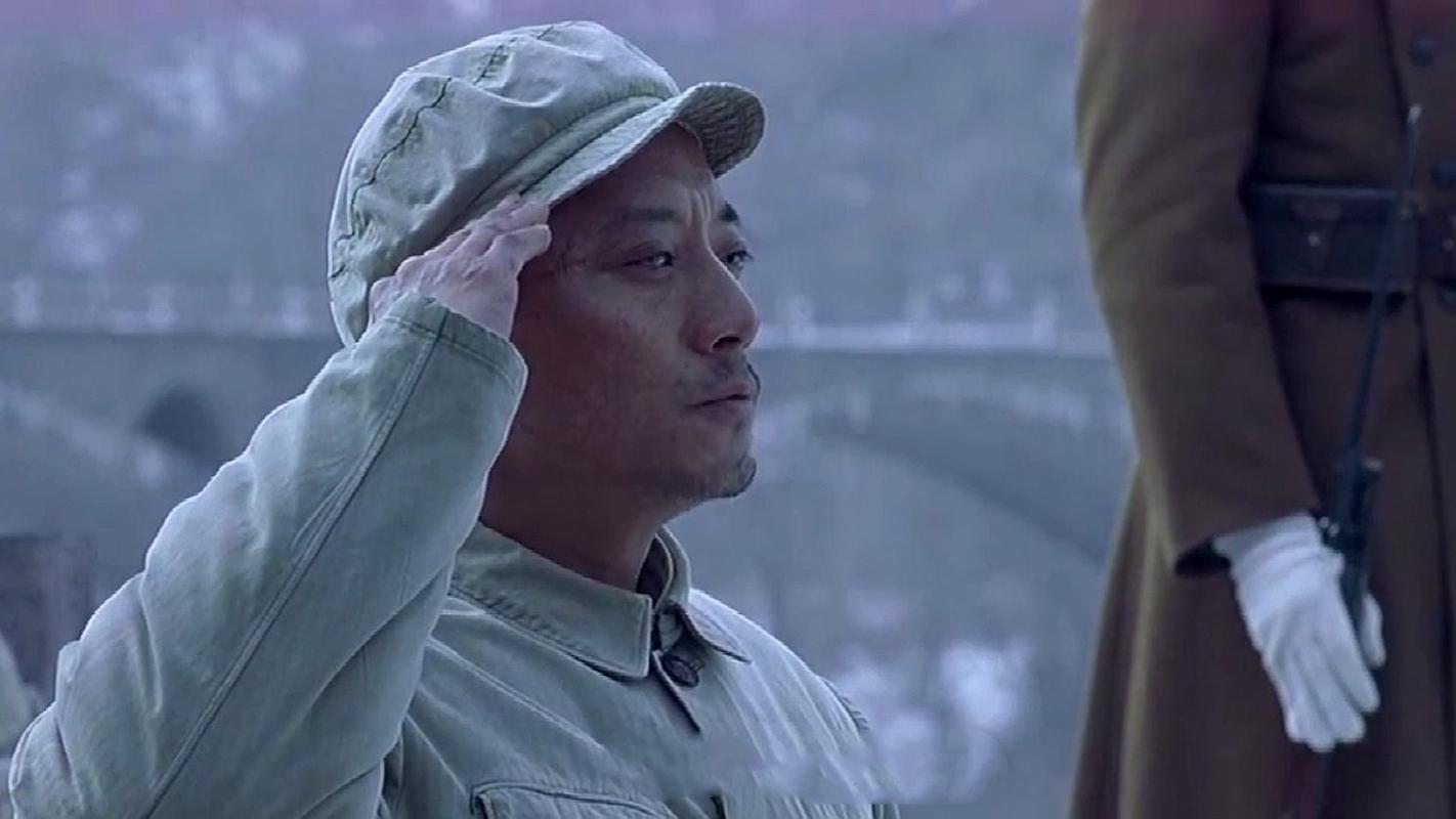 冯小刚|冯小刚否认移民美国，只是送女儿读书，在国内有事业不会移民！