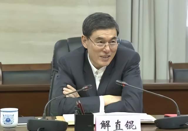 毛阿敏|毛阿敏富豪丈夫突然离世，留下260亿遗产，最后为何交给一个外人？