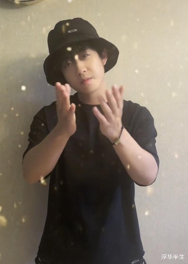 张九龄|德云社张九龄发视频,为师哥新歌打Call,九龄和老队长感情真好