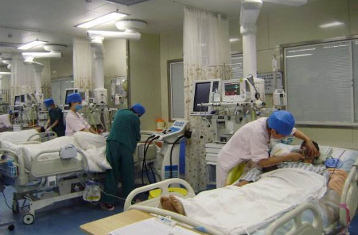 脑梗|52岁王老板腹痛入院,因肝硬化离世,医生:可能2个习惯害的