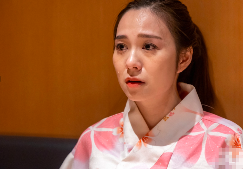 TVB|28岁女星转行当服务员！积蓄见底走投无路，门口接待客人熟练专业