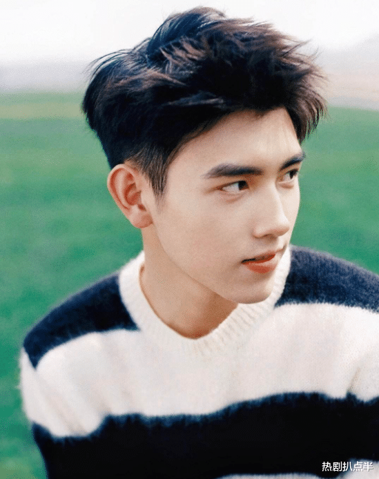 帅哥 有效减肥VS无效减肥：肖战瘦下来颜值逆天，罗云熙却瘦脱了相