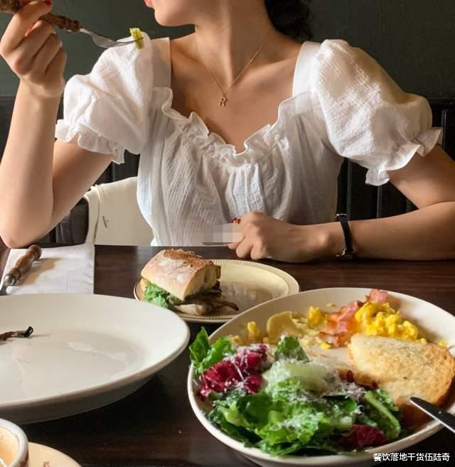 早餐店，大概都是这么倒闭的，竞争只会越来越大吧