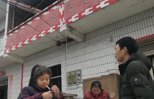 女儿身亡留下133万赔偿,外孙女急需钱救命,外婆却给儿子买房子