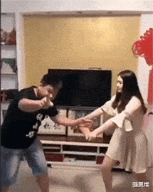 发型 “第一天当保安,锁了一辆乱停的轿车,领导肯定会奖励我的!”