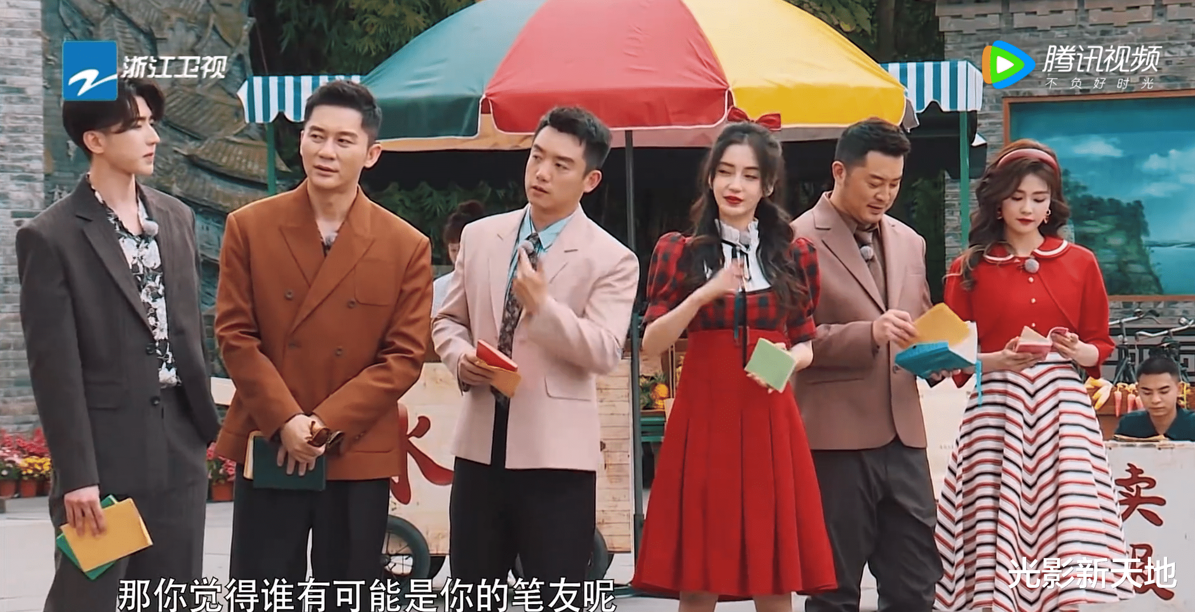 奔跑吧兄弟|《奔跑吧》首期嘉宾多达12人,没有综艺感还摸鱼,难怪口碑不佳