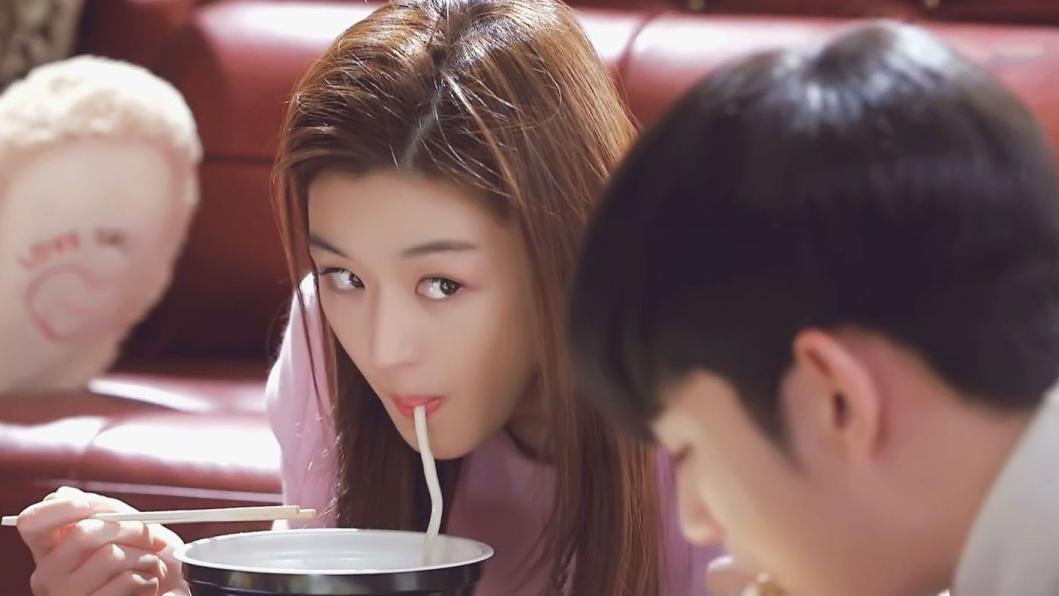 韩剧|《来自星星的你》:高开低走的韩剧,年龄差是最大败笔