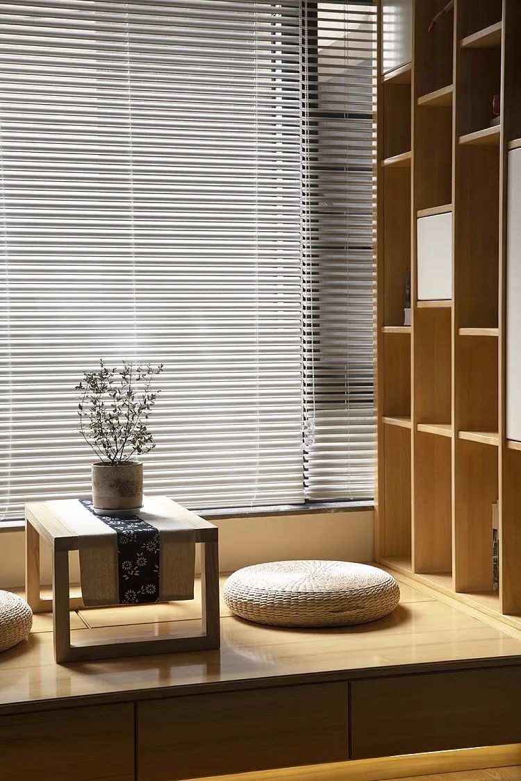 60m2小户型,日式风格+无主灯设计,几乎把小空间的利用率发挥到了极致