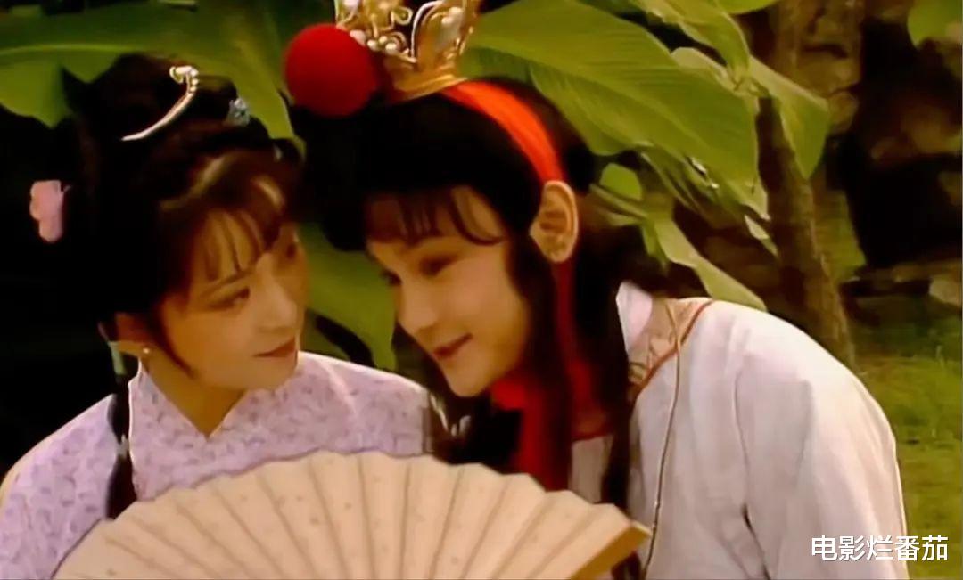 晴雯|同样演“晴雯撕扇”,把10版杨幂和87版安雯一起看,差别就出来了