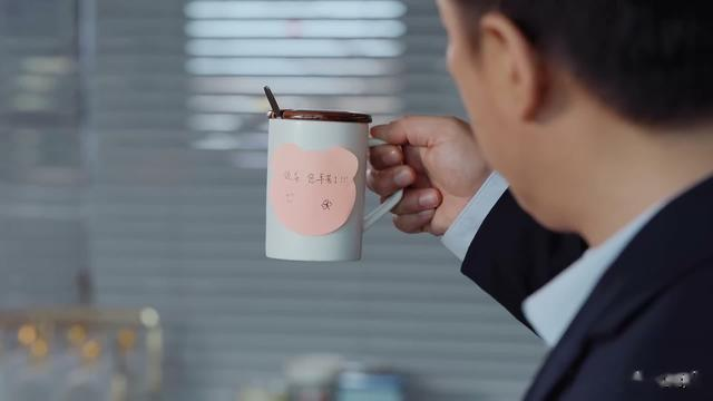 冬晓|打开生活:区区100块,竟撕开1个中年成功男人隐藏至深的赤裸欲望