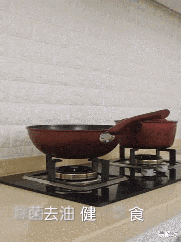 别用小苏打清洁厨房油污了,试试这招,油污哗哗往下掉