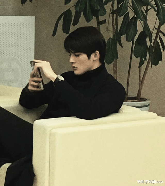 辅警|北大女博士、知名男明星扎堆入职高校辅导员?宇宙的尽头果然是......