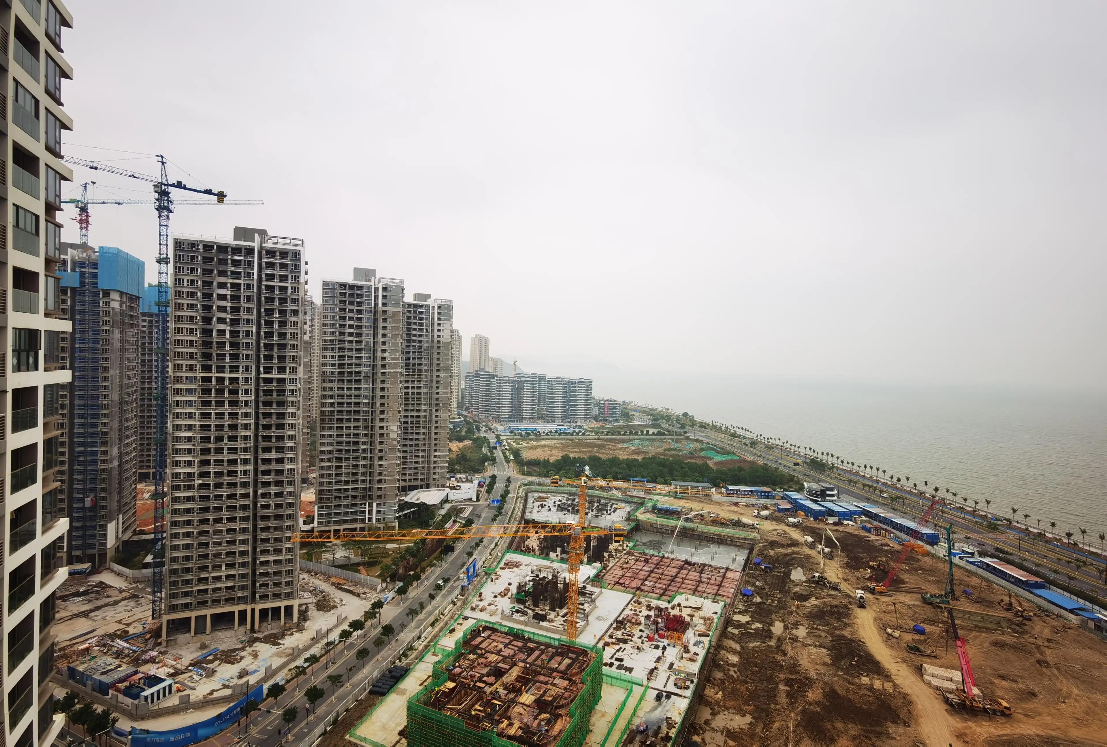 珠海|珠海一楼盘降价45万处理尾货惹老业主不满，开发商只能“偷偷卖”