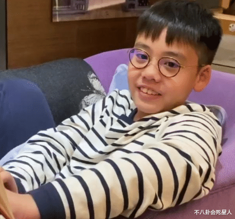 景甜|母亲都是高颜值，孩子却各有丑法，陈红的基因也救不了